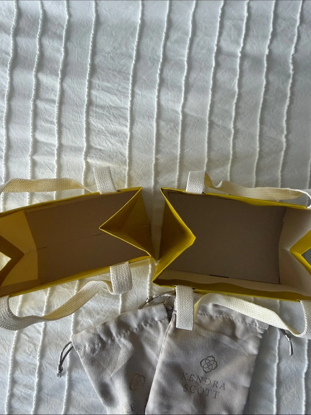 2 Kendra Scott jewelry bags